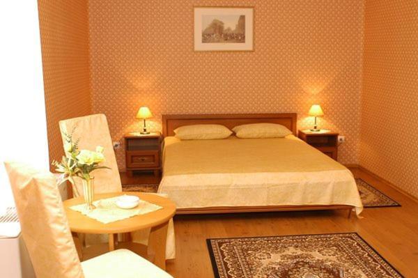 Peron Panzio Bed and Breakfast Debrecen Exteriör bild